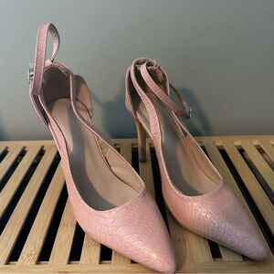 SHEIN Pink Textured Heels